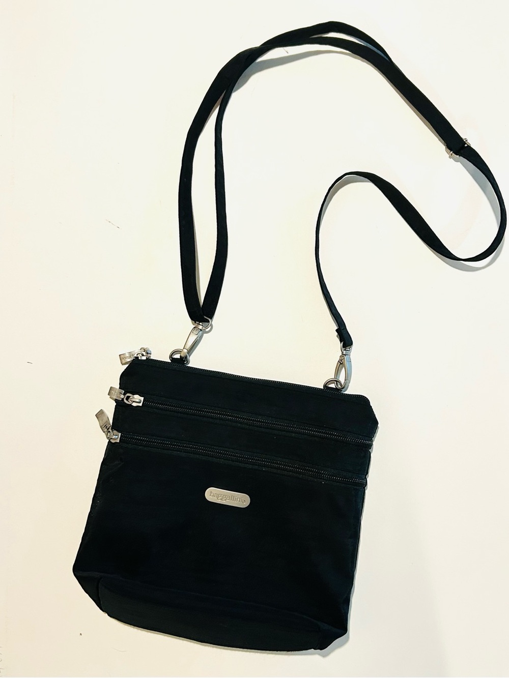 Baggallini Crossbody Bag Black Nylon Travel Purse Multi Zipper Silver Hardware